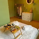 Traditional Maisonette Just 15' From Kalamata Tatil Evi