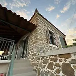Tatil Evi Traditional Maisonette Just 15' From Kalamata Valíra