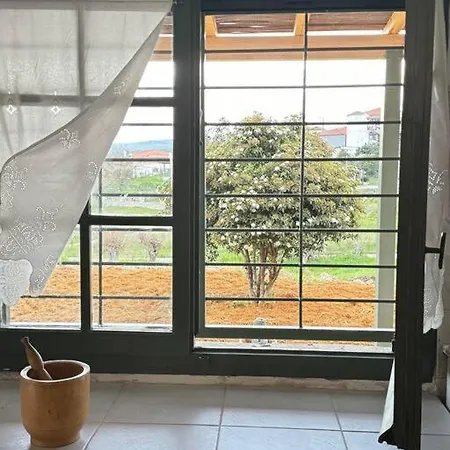 Traditional Two-story House Just 15' From Kalamata *