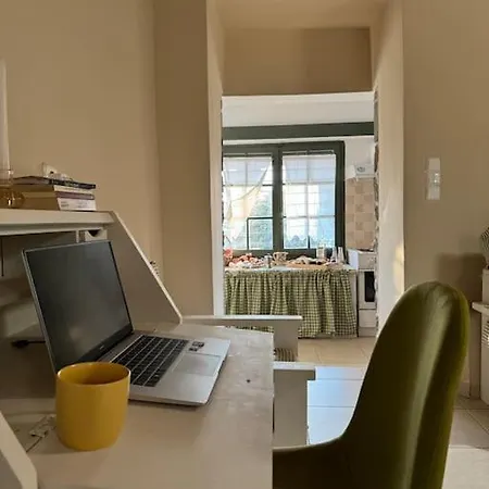 Traditional Two-story House Just 15' From Kalamata *