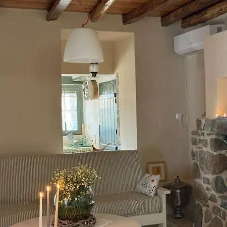 Traditional Two-story House Just 15' From Kalamata Holiday home Valira