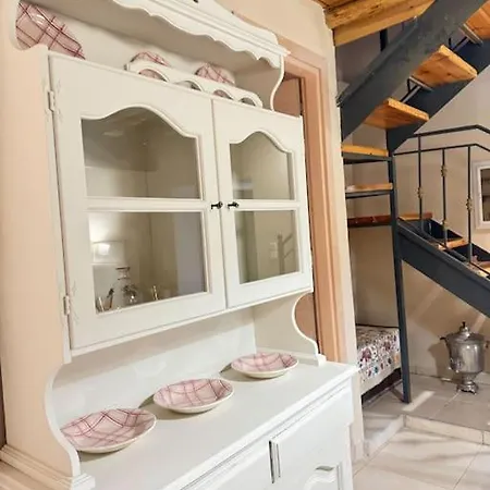 Traditional Maisonette Just 15' From Kalamata Feriehus Valíra