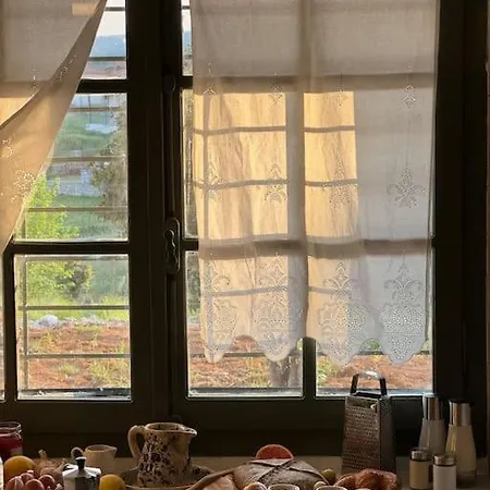 Casa vacanze Traditional Maisonette Just 15' From Kalamata