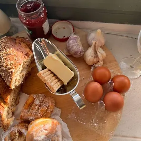 Traditional Maisonette Just 15' From Kalamata Casa vacanze *