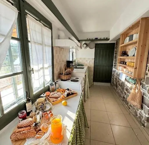 Traditional Maisonette Just 15' From Kalamata * Valíra