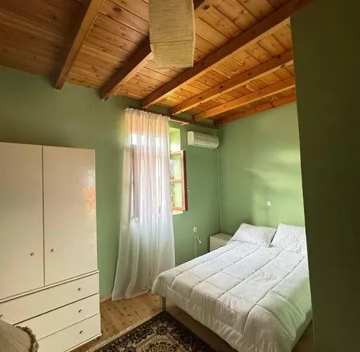 Traditional Maisonette Just 15' From Kalamata * Valíra