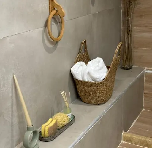 Traditional Maisonette Just 15' From Kalamata Дом отдыха Valira