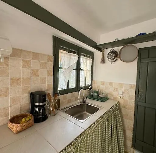 Traditional Maisonette Just 15' From Kalamata * Valíra