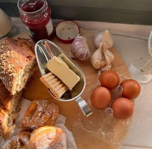 Traditional Maisonette Just 15' From Kalamata בית נופש *