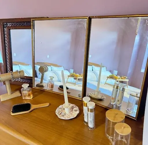 Traditional Maisonette Just 15' From Kalamata בית נופש Valíra