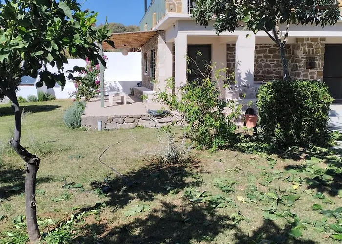 Traditional Maisonette Just 15' From Kalamata Дом отдыха *