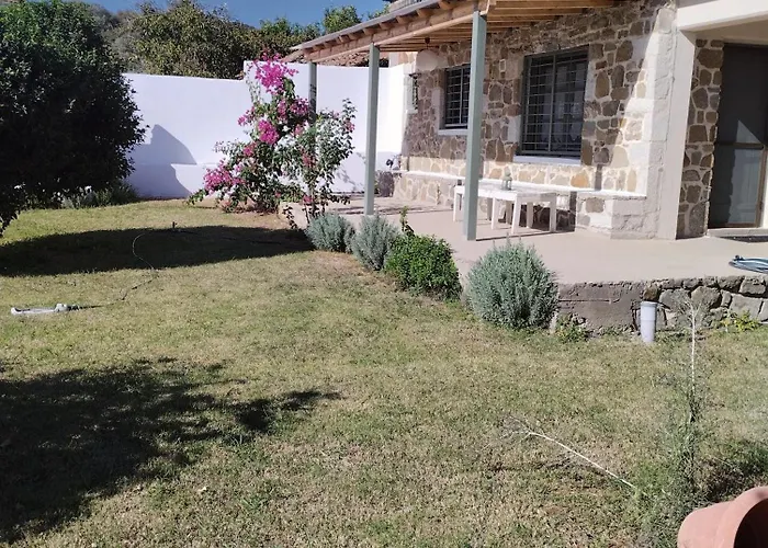 Traditional Maisonette Just 15' From Kalamata *